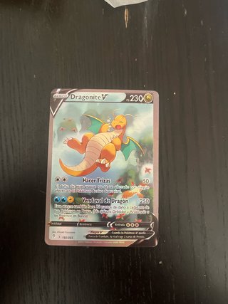 Carta Pokémon Dragonite V 192/203