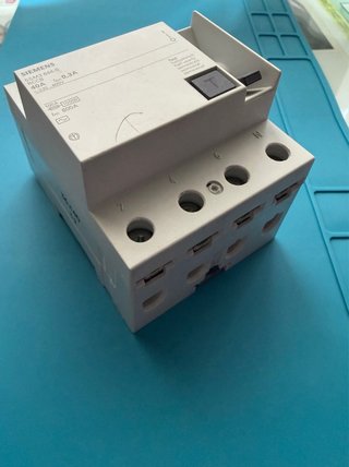 Interruptor Diferencial Siemens 5SM3 40A 0.3A