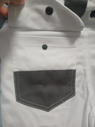 Pantalón de trabajo gris y blanco
