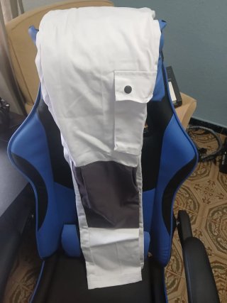 Pantalón de trabajo gris y blanco