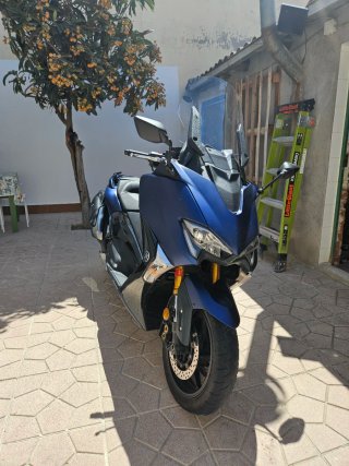 Yamaha Tmax 530 DX Azul