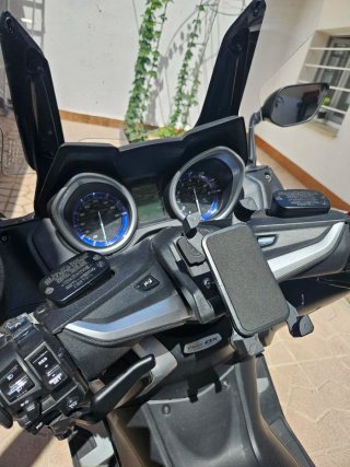 Yamaha Tmax 530 DX Azul