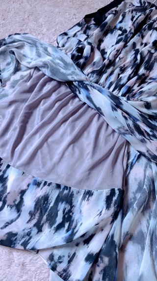 Vestido Asimétrico Capas Bershka - Talla M