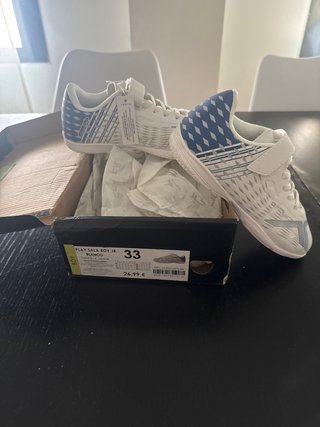 Zapatillas Sala Niña/Niño Talla 33 Nuevas