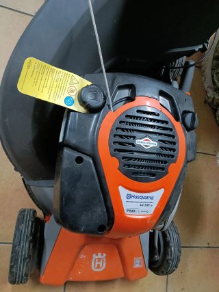 Cortacésped Husqvarna LC 53E
