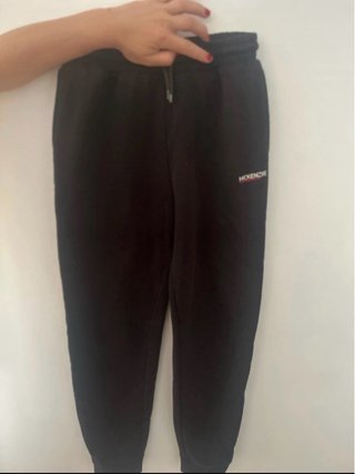 Sudadera McKenzie Negra talla 13-15 años