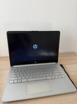 Portatile HP Intel Core i5 14s-dq1xxx Argento+custodia