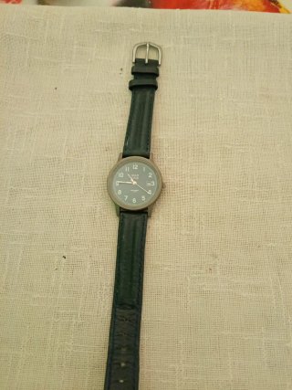 Orologio Titan Uomo Nero/Argento