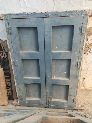 Ventanas antiguas madera castaño