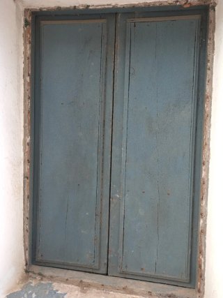 Ventanas antiguas madera castaño