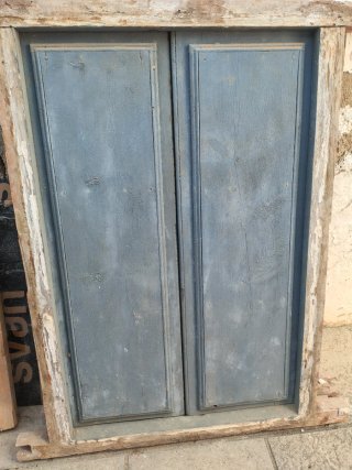 Ventanas antiguas madera castaño