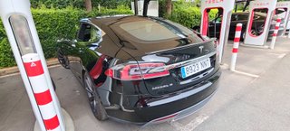 Tesla Model S 2016