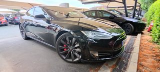 Tesla Model S 2016