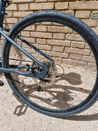 Bicicleta Trekking Riverside RS 500