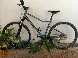 Bicicleta Trekking Riverside RS 500