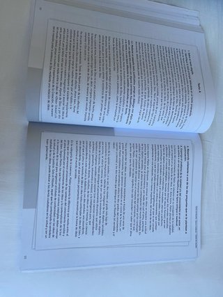 Libro de textos de filosofía de Madrid.