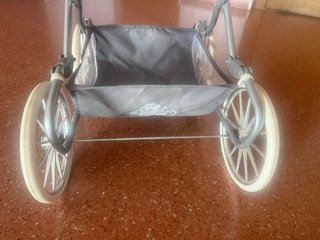Carro para bebé reborn