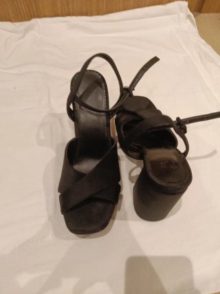 Sandalias Parfois Talla 37 Negras
