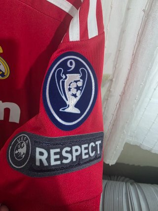 Camiseta del Madrid de futbol.