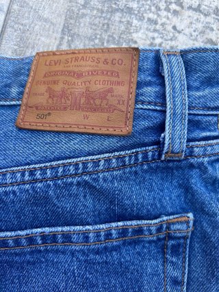 Shorts Levi's 501 Azules Desgastados