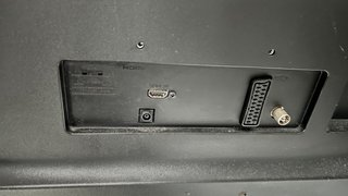 TV LG Negra con Mando pequeña