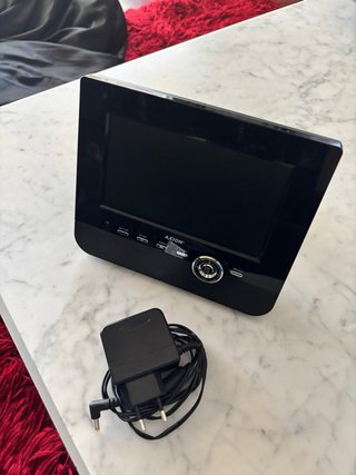 Pantallas Portátiles con DVD, coche o sobremesa