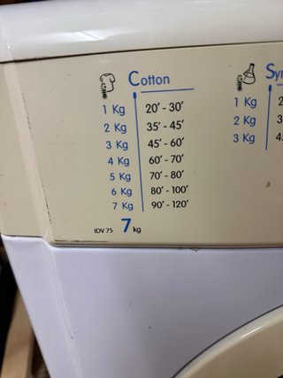 Secadora Indesit 7 kg seminueva