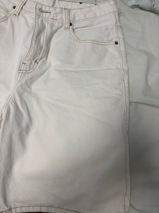 Bermuda baggy blanca