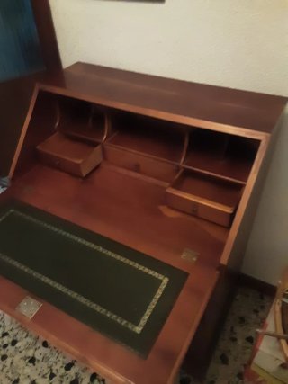 Mueble escritorio madera estilo clásico