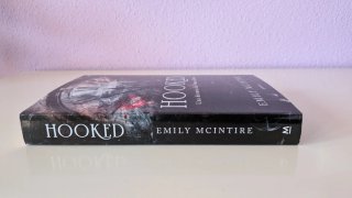 Hooked / Twisted LOVE . Pack Romance