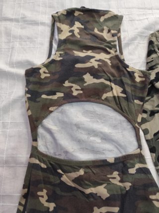 Vestido militar estampado más regalo