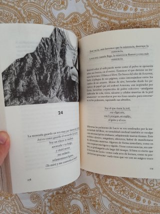 "De la luz negra", de Manuela Buriel