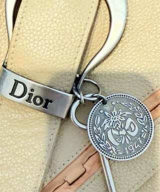 Bolso Dior by Galiano, muy buen estado certificado