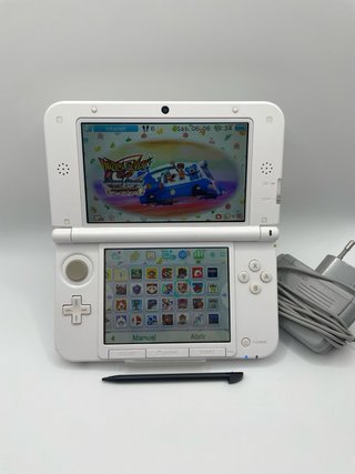 Nintendo 3DS XL Blanca + 27 Juegos