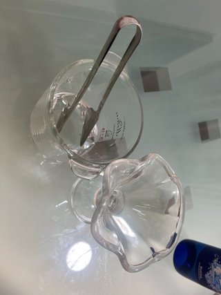 Juego de vasos y pinzas de hielo hierro
