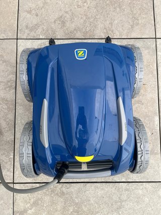 Robot limpiafondos Zodiac 4WD