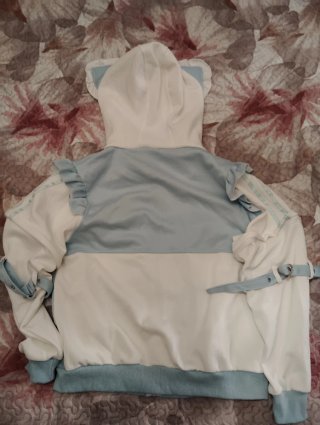 Chaqueta gótica japonesa azul y blanca