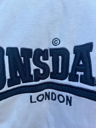 Sudadera Vintage Lonsdale London Blanca y Morada