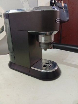 Cafetera DeLonghi Dedica