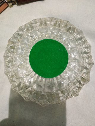 Cenicero de cristal antiguo