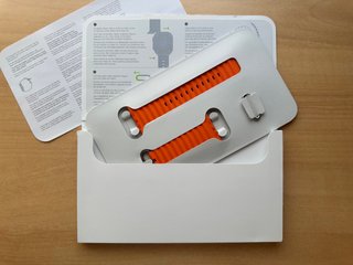 Apple Watch ULTRA 49mm. Orange Ocean Band