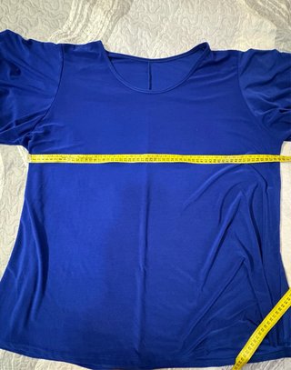 Camiseta azul talla 58-60. Cómoda y fresquita.