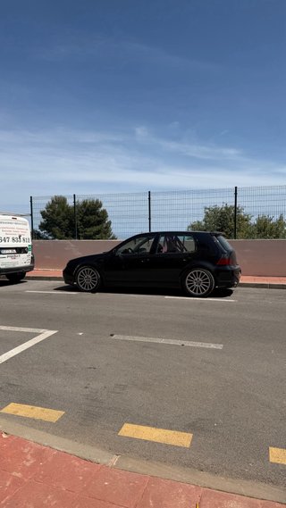 Volkswagen Golf 2000