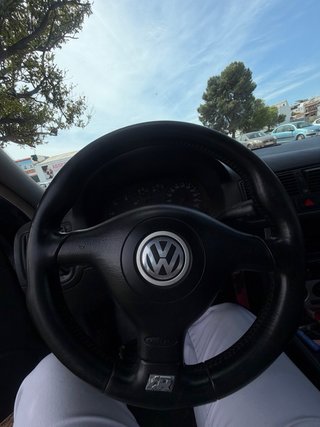 Volkswagen Golf 2000