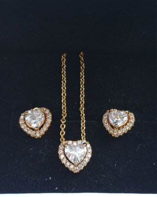 Set Gioielli Pandora Cuore – Collana e Orecchini i