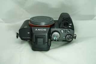 Cámara Sony Alpha 7 II + Accesorios