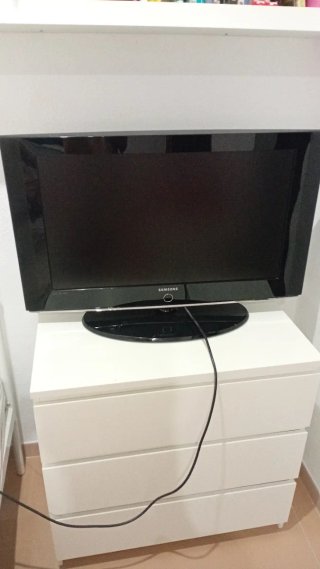 TV Samsung 32 Negra