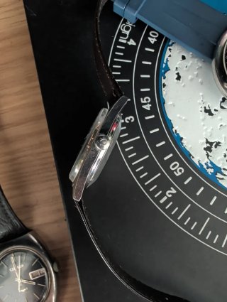 Omega Geneve Automático Vintage Dorado
