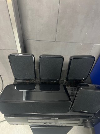 Equipo de Sonido Yamaha Home Cinema Rx-v365