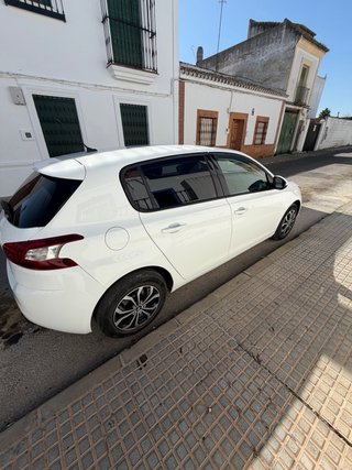Peugeot 308 2016